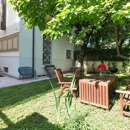 Contempora - Charming Liberty-style With Garden And Parking Near Life Милан