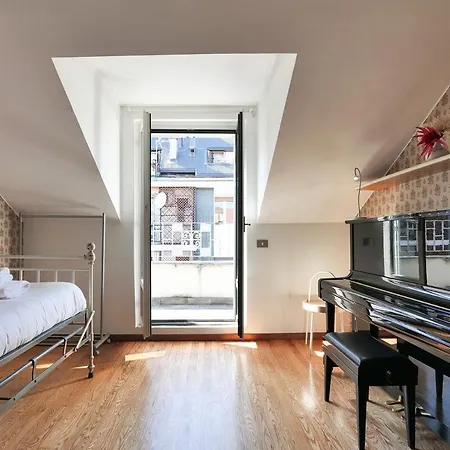 Contempora - Charming Liberty-style With Garden And Parking Near Life Vila